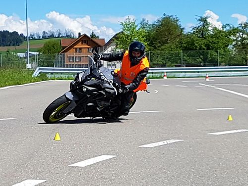 WAB Zentralschweiz: Motorrad beim Fahrsicherheitstraining in Ruswil